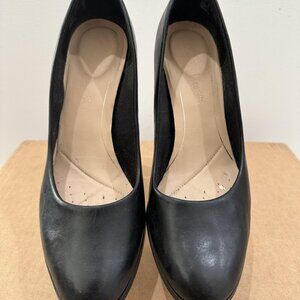 Clarks Cushion Plus Shoes Womens Size 7 Leather Block Heel Pumps Work Dress